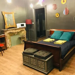 Privée Totalement Indépendante Au Cœur De La Couette-café